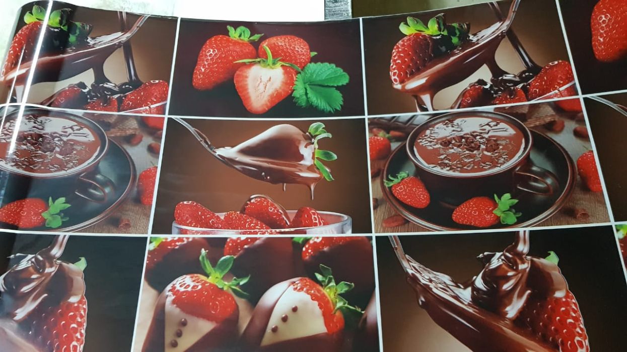 Стеновые панели из АБС-пластика, Кухонный фартук Клубника в шоколаде 2000x600x1.5 мм глянец